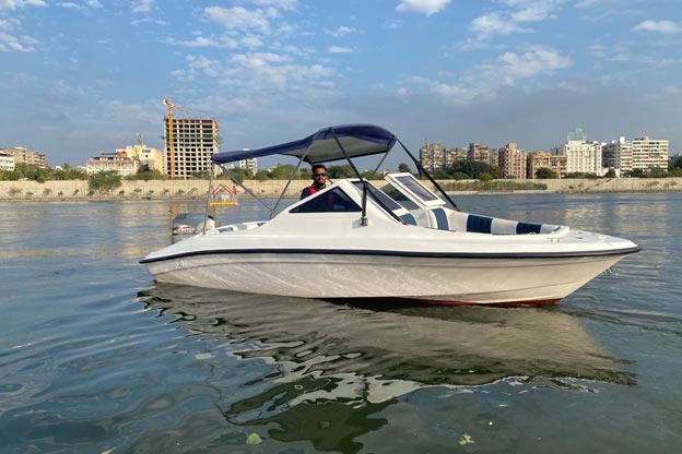 Speed Boat Ride