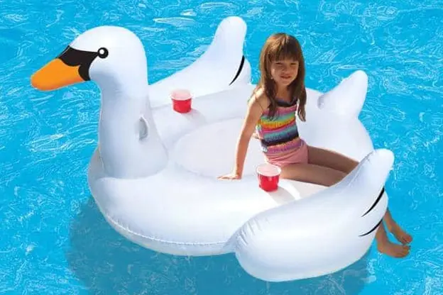 Relaxing-inflatables-kids