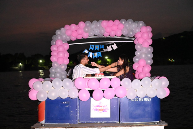 pontoon celebrationss (1)