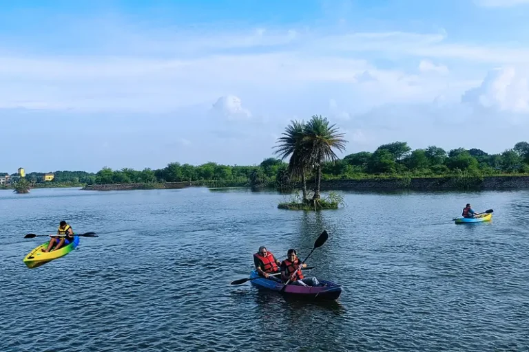 Kayak ride | entartica seaworld