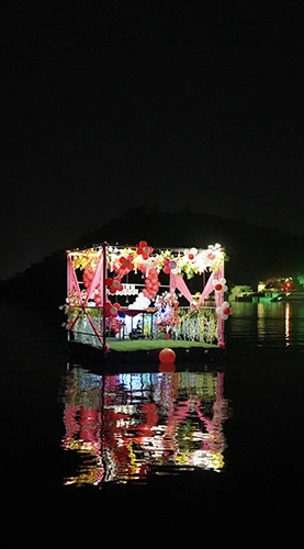 277x500-Floating-Gazebo-Image-7