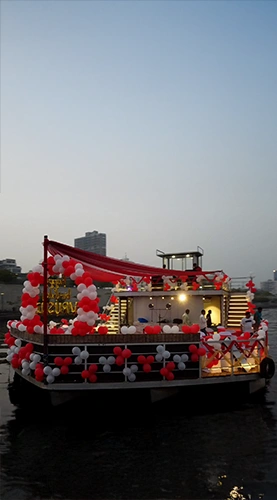 277x500-Party-Boat-Page-4