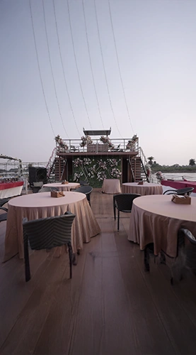277x500-Party-Boat-Page-9