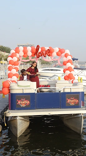 277x500-Pontoon-Image-3