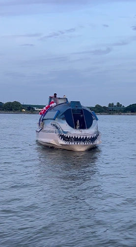 277x500-Shark-Boat-Image-7