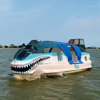 400 x 400 _ Shark Boat