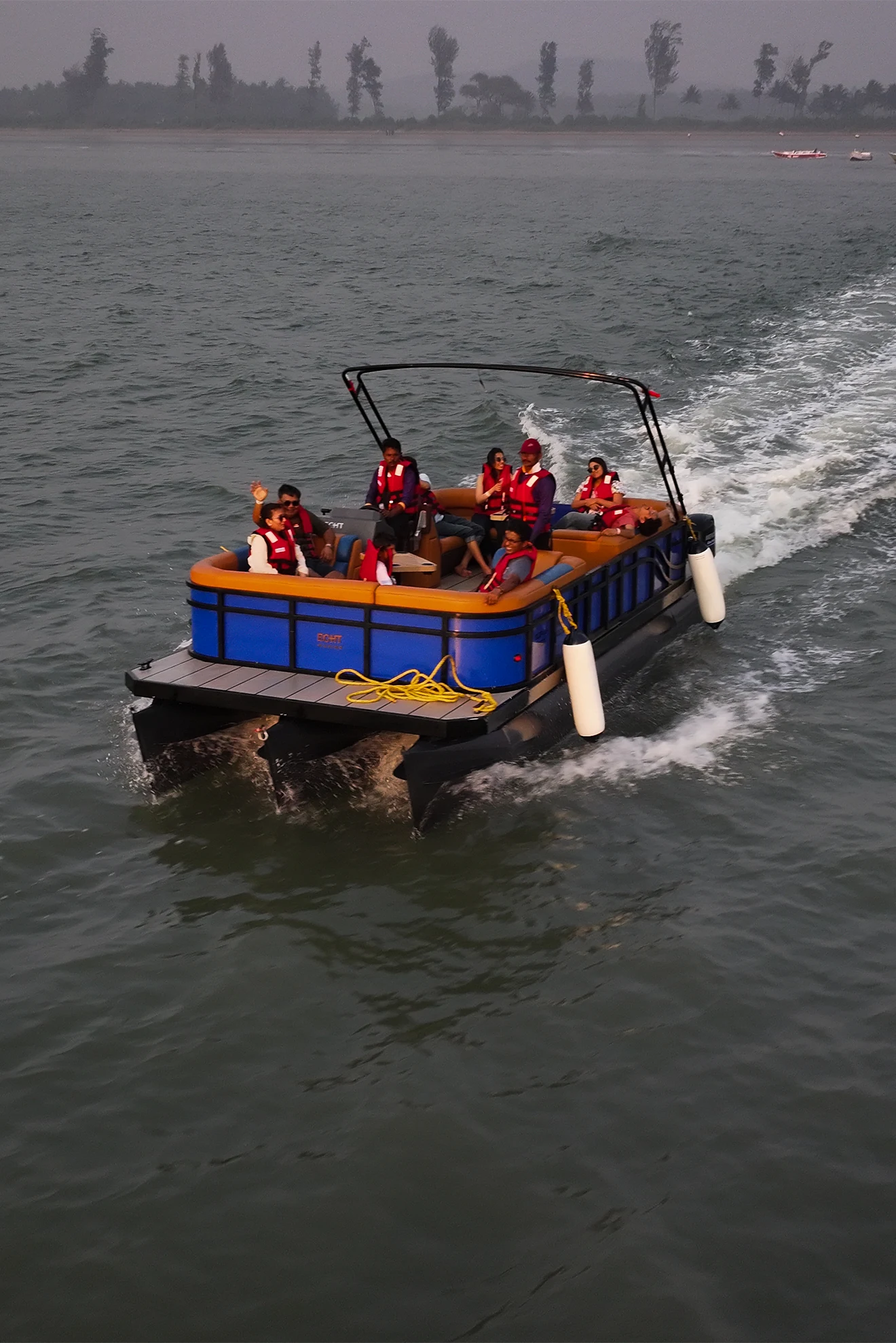 Pontoon(Blue) 1320 x 1978