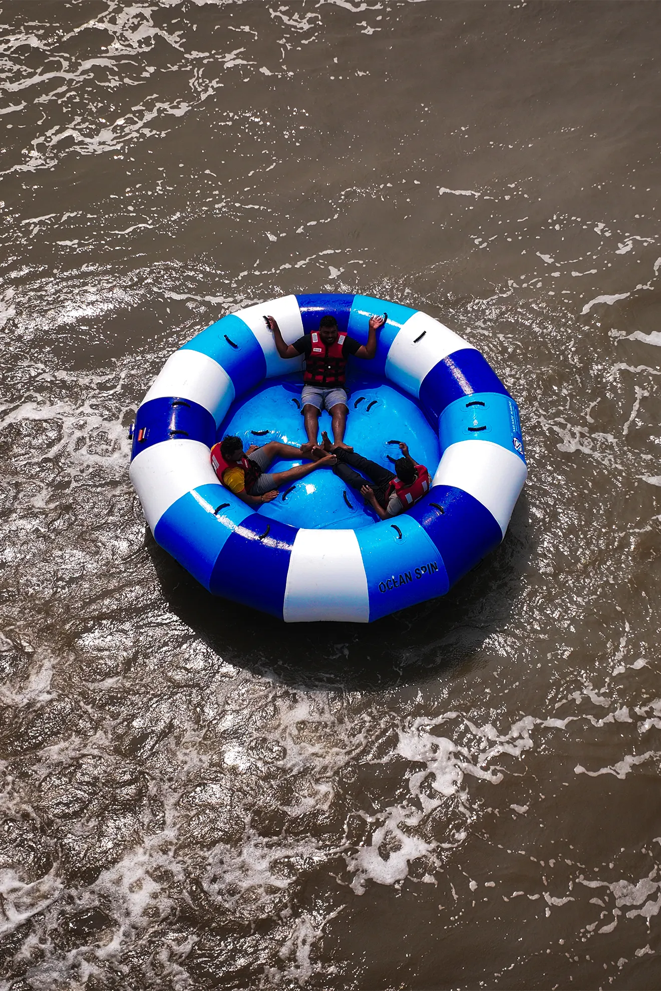 Twishter 1320 x 1978